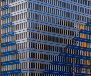 Biurowiec PKO na rogu Marszałkowskiej i Nowogrodzkiej w Warszawie