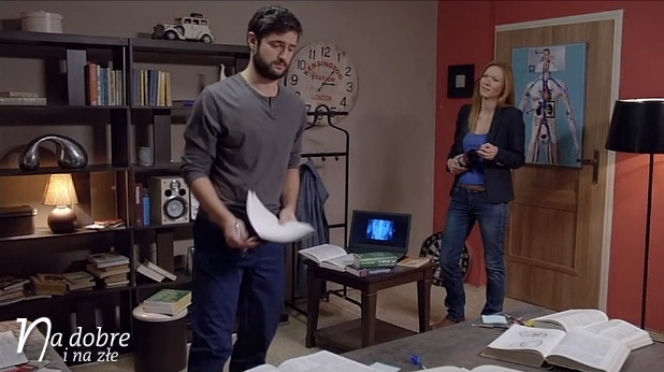 Na dobre i na złe odcinek 584, Wiktoria Condalida (Katarzyna Dąbrowska), Adam Krajewski (Grzegorz Daukszewicz)