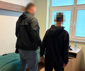 Fałszywy alarm bombowy na warszawskim lotnisku. Zatrzymano 15-latka