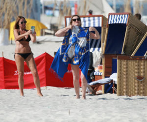 Grażyna Szapołowska na plaży