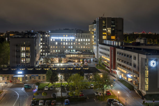 Andrzej Poczobut już w Warszawie. Jest w szpitalu MSWiA na badaniach lekarskich