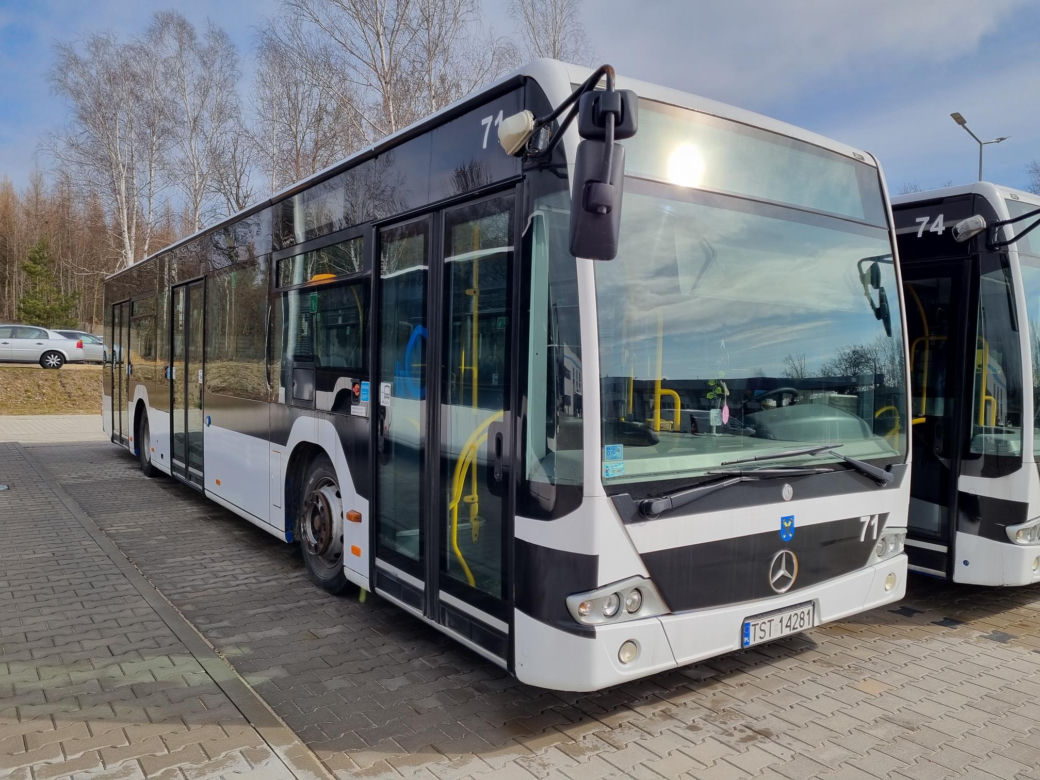 ZEC Starachowice sprzedaje 10 Mercedesów. Drugi przetarg niższa cena