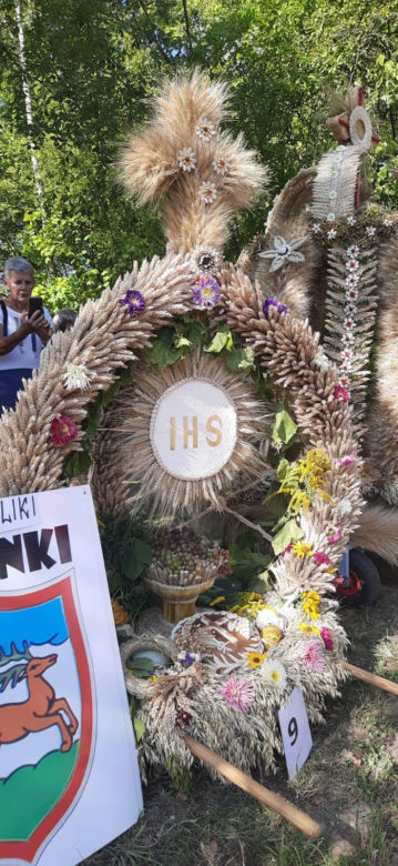 Tłumy na dożynkach w Olsztynku. Zobacz, jak bawili się mieszkańcy Warmii i Mazur [ZDJĘCIA]