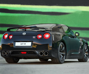 Nissan GT-R