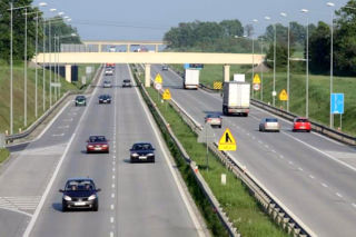 Trasa wylotowa z Warszawy do Raszyna: 22 chętnych na budowę