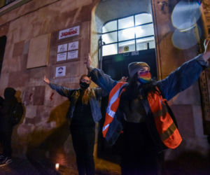 Strajk kobiet w Toruniu. Tańce, straż pod kościołem i wiele więcej - środa (28.10.2020)