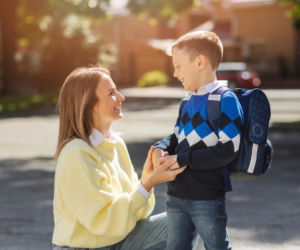 Jak pomóc dziecku w zmianie szkoły? Poznaj sprawdzone sposoby na oswojenie lęku przed starszymi klasami