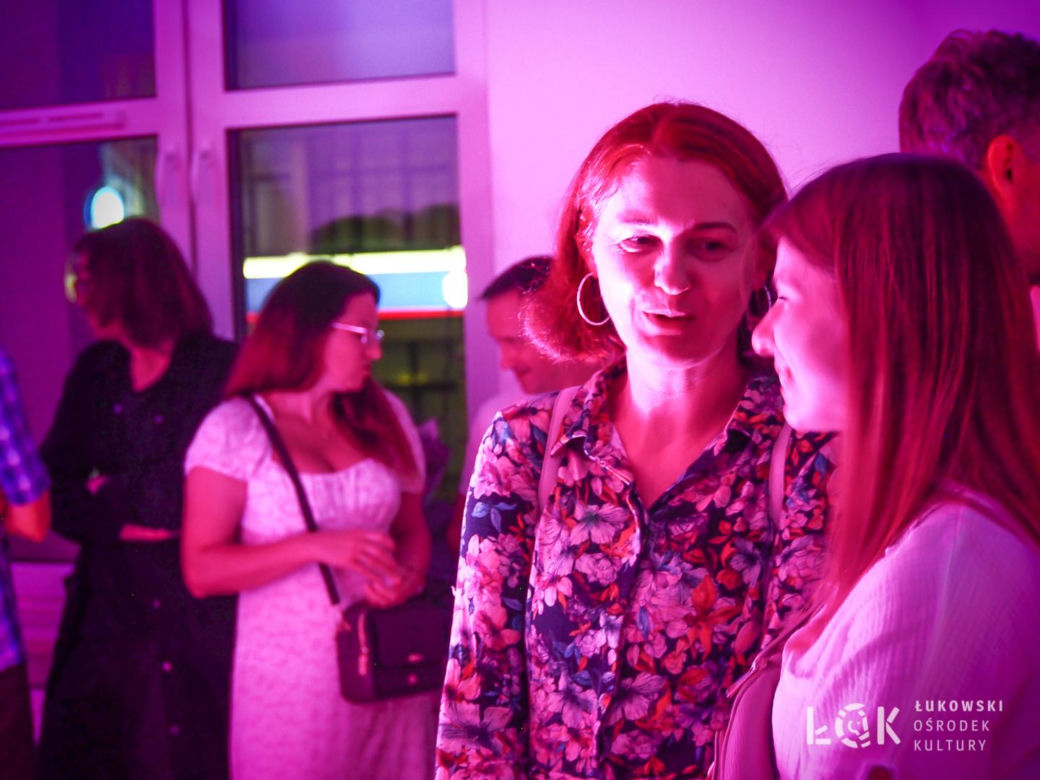 Wystawę przestrzennych prac Weroniki Anny Michalak „Odrealnienie” do 26 września można oglądać w Galerii PROwizorium w Łukowie