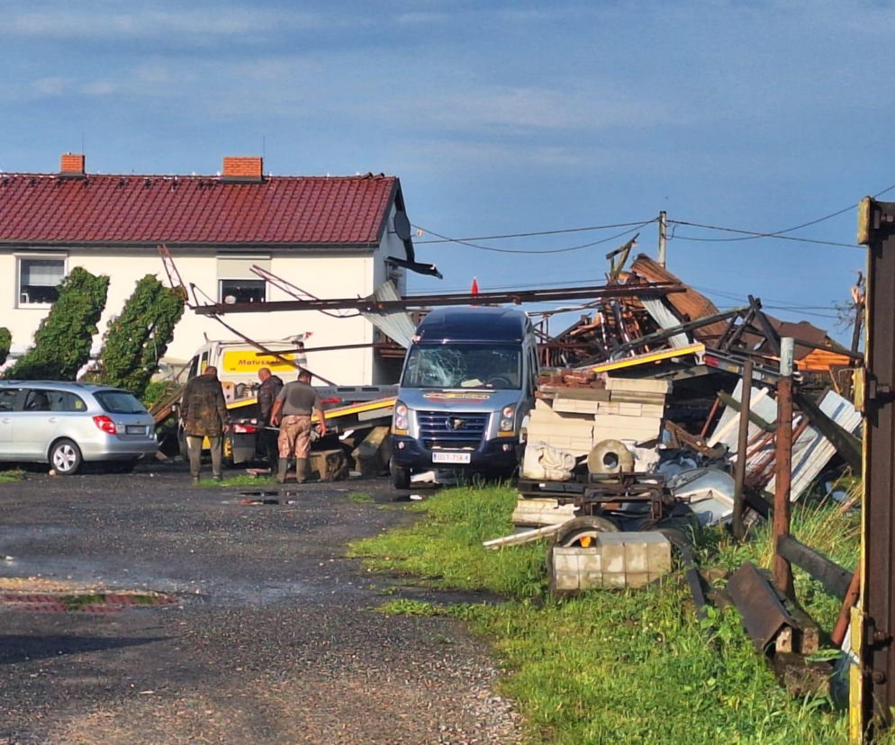Żywioł spustoszył Balcarzowice. Nad wsią przeszła trąba powietrzna