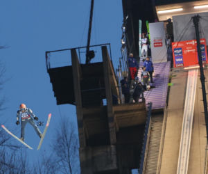 Dawid Kubacki w powietrzu