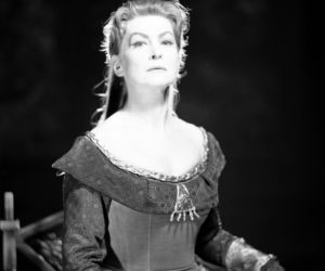(Nie)Zapomniani. Nina Andrycz
