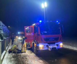 Duże straty po pożarze w spiżarni w domu w gminie Rydzyna koło Leszna