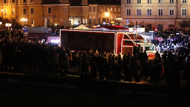 Ciężarówka Coca-Coli w Lublinie! Miasto jeszcze nigdy nie wyglądało tak magicznie! [ZDJĘCIA]