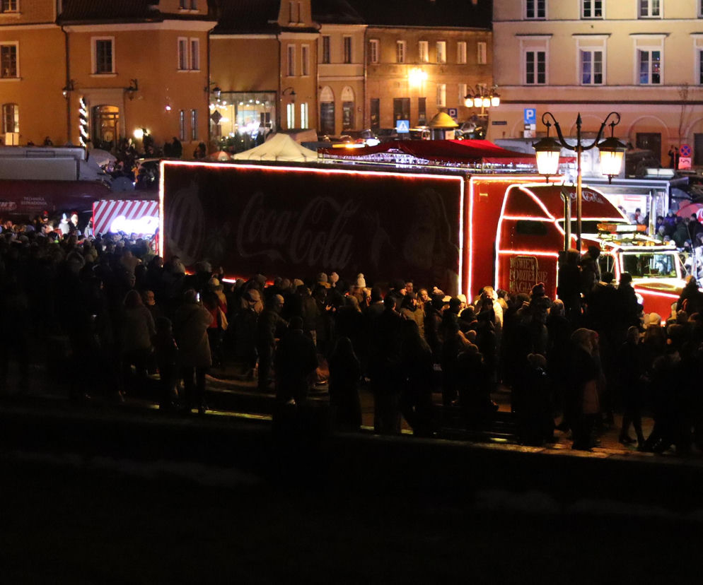 Ciężarówka Coca-Coli w Lublinie! Miasto jeszcze nigdy nie wyglądało tak magicznie! [ZDJĘCIA]