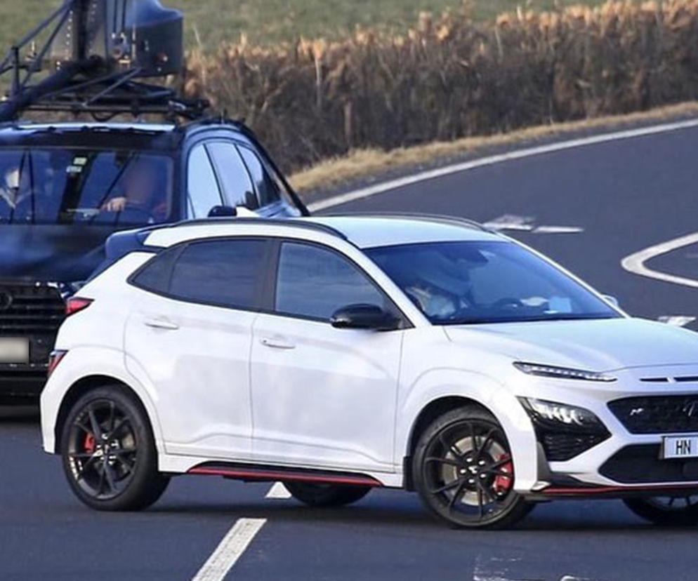 Nowy Hyundai Kona N na planie zdjęciowym