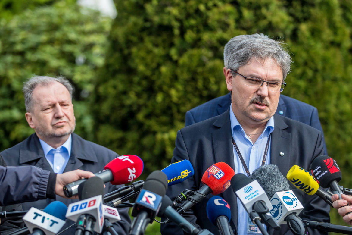 9 wybuchów metanu w kopalni Pniówek! Ratownicy przerywają akcję i nie wracają. "To bardzo trudna decyzja"  