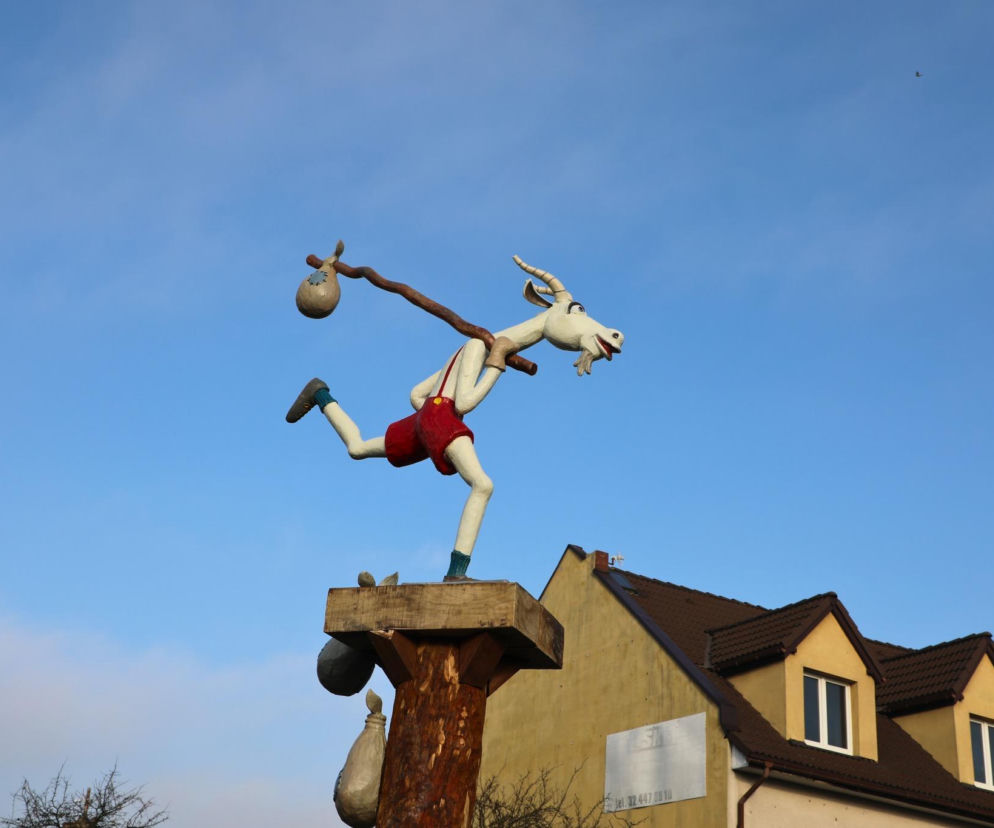 Koziołek Matołek i Smok Wawelski zawitali do Pszczyny. Miasto stało sie jeszcze bardziej baśniowe