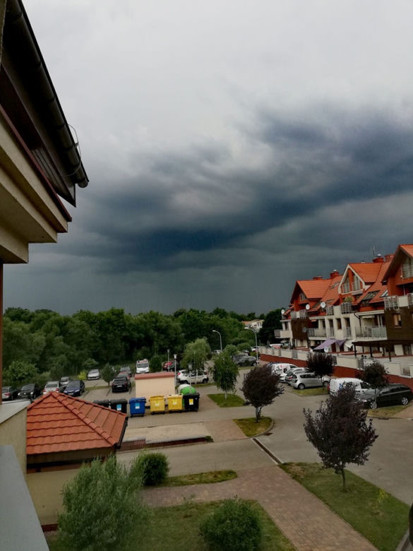 Ciemne chmury nad Wrocławiem