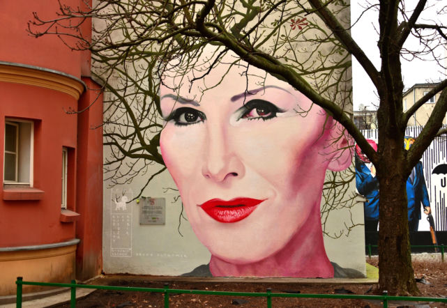 Uwielbiany mural Kory zniszczony przez wandala. Nie będzie czyszczenia, tylko malowanie