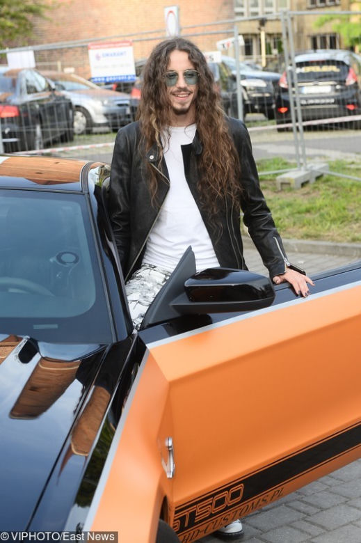 Michał Szpak i jego droga fura