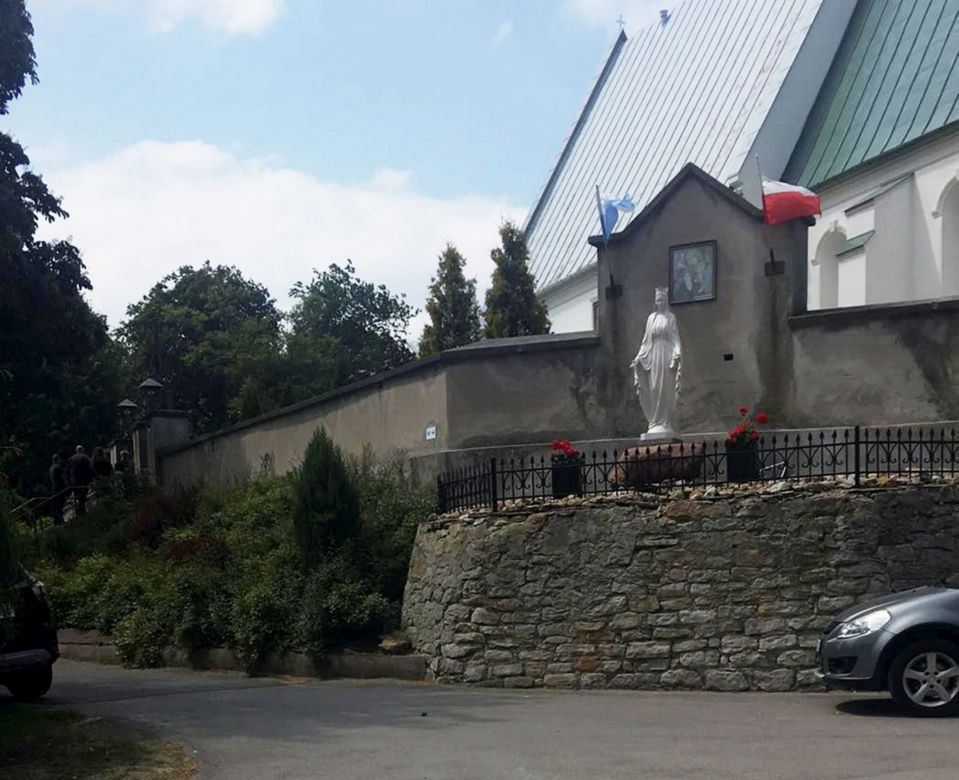 Pogrzeb 18-letniej Kasi. Nastolatka zginęła tragicznie wracając z wesela