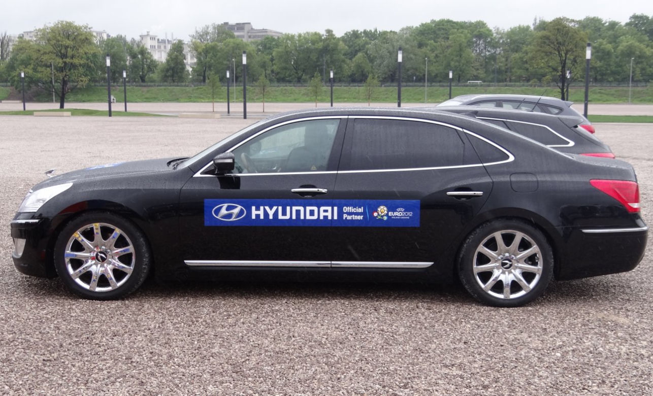 Hyundai Equus