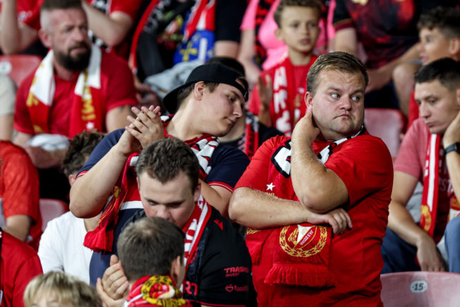 Widzew Łódź - Lech Poznań: Zdjęcia kibiców z meczu 6. kolejki PKO BP Ekstraklasy