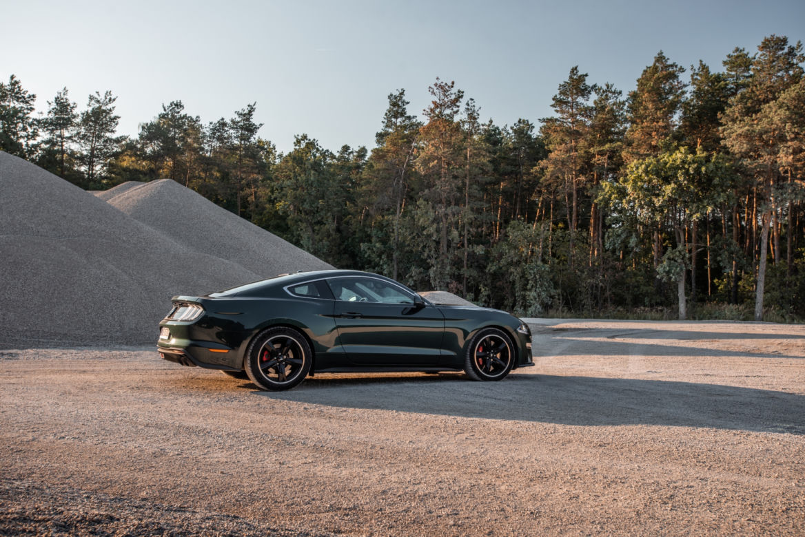 Ford Mustang Bullitt 5.0 V8 6MT
