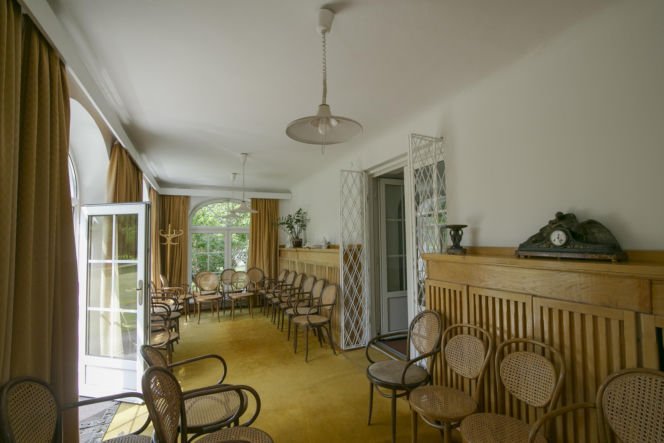 Mieszkańcy domu opieki modlą się za Halinę Kowalską