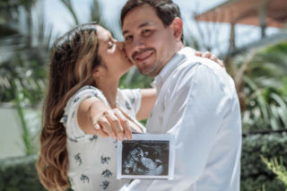 Jak wspierać partnerkę w ciąży? Sprawdzone sposoby na budowanie poczucia ojcostwa przed porodem