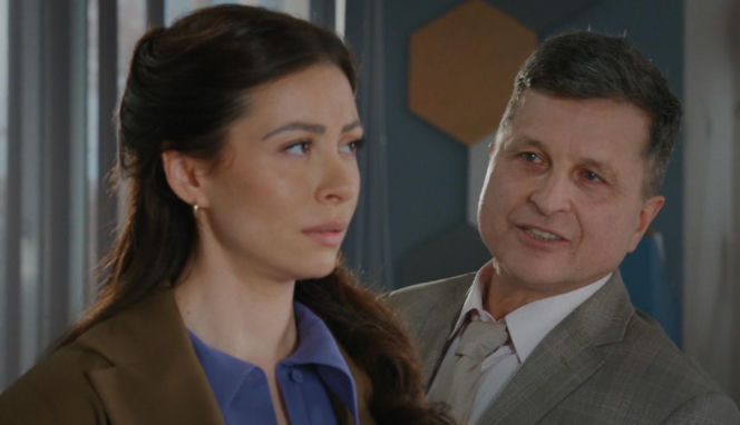 M jak miłość, odcinek 1945: Joanna pokaże się Arturowi z innym facetem! Nie bez powodu zacznie się spotykać ze starszym lekarzem ZDJĘCIA
