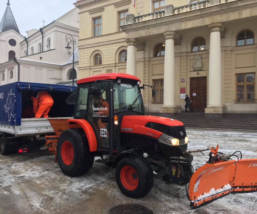 Na ulice Lublina wyjechał już sprzęt zimowego utrzymania ulic