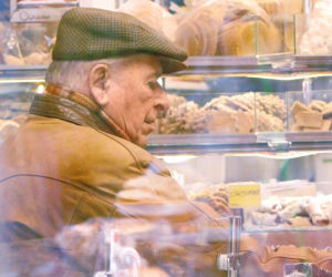 Czy ten zbrodniarz wygląda na chorego?