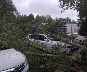 Burze nad Polską. Setki interwencji, tysiące domów bez prądu. IMGW ostrzega. Gdzie będzie najgorzej?