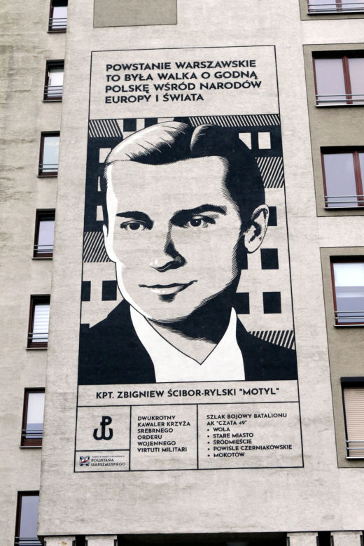 Generał Zbigniew Ścibor-Rylski ma mural w centrum Warszawy