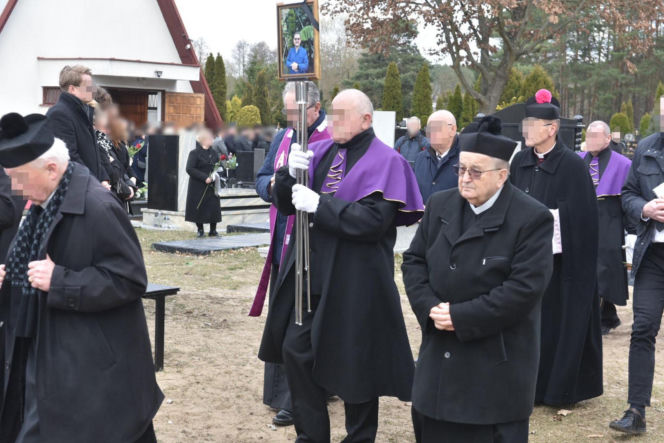 Tadeusz Rydzyk na pogrzebie wybitnego tenora pod Bydgoszczą
