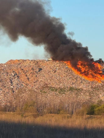 Pali się wysypisko smieci na Wincentowie!