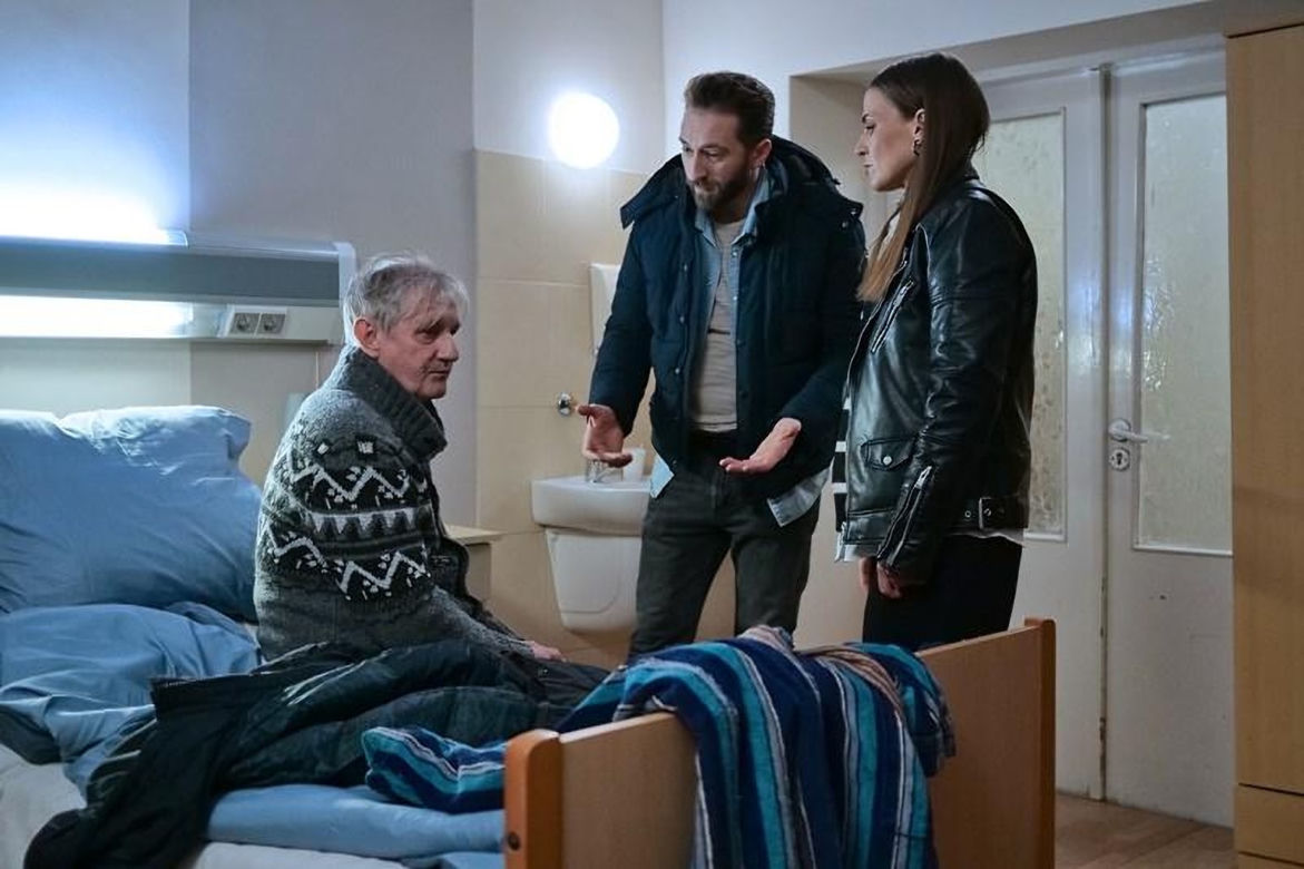 	Pierwsza miłość odc. 3792. Marta (Honorata Witańska), Arek (Dariusz Wieteska), Jerzy (Grzegorz Wons) - ojciec Marty