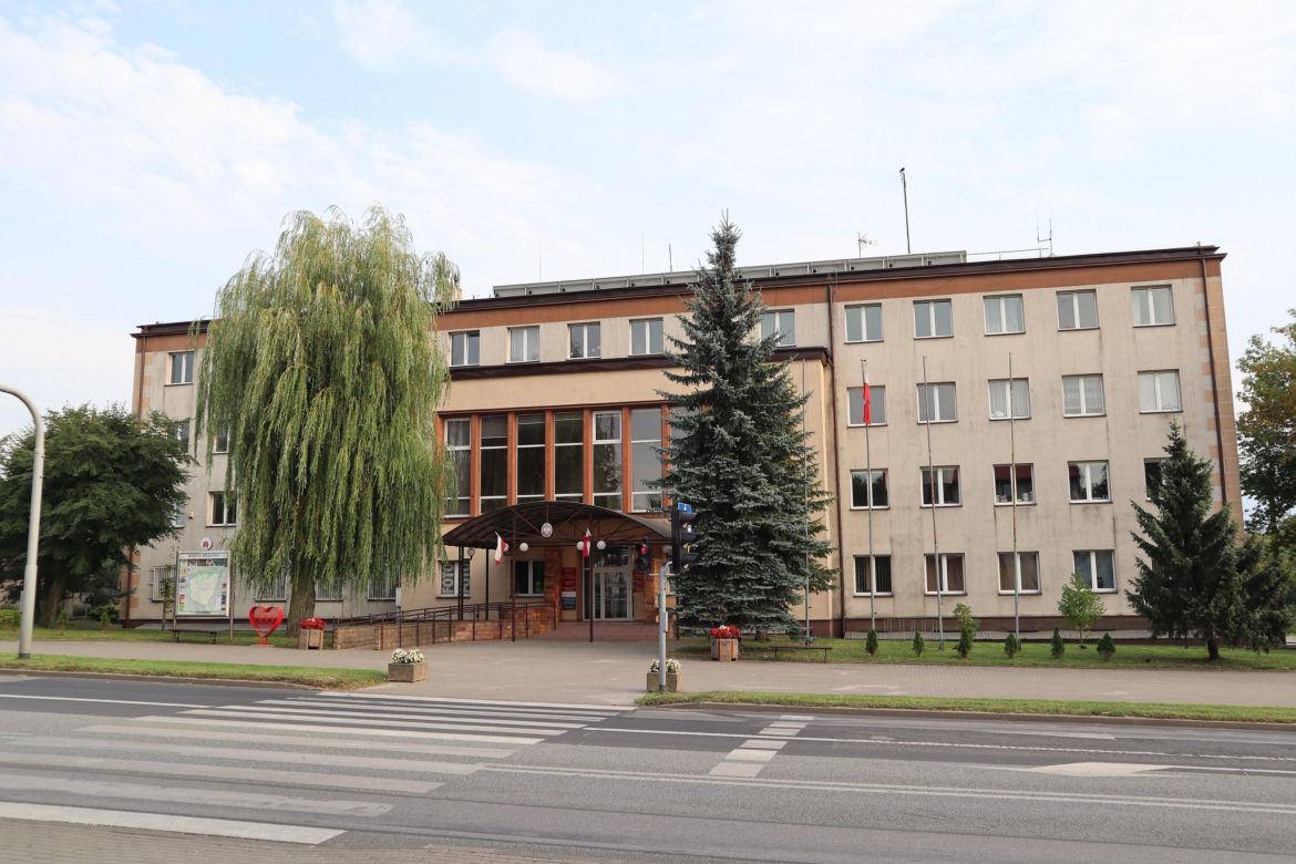 To miasto w województwie łódzkim nazywano „Krakówkiem”. Mieszkał w nim Andrzej Frycz Modrzewski