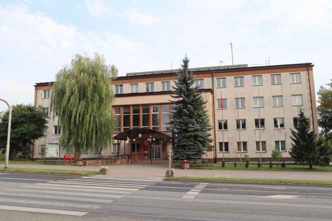 To miasto w województwie łódzkim nazywano „Krakówkiem”. Mieszkał w nim Andrzej Frycz Modrzewski