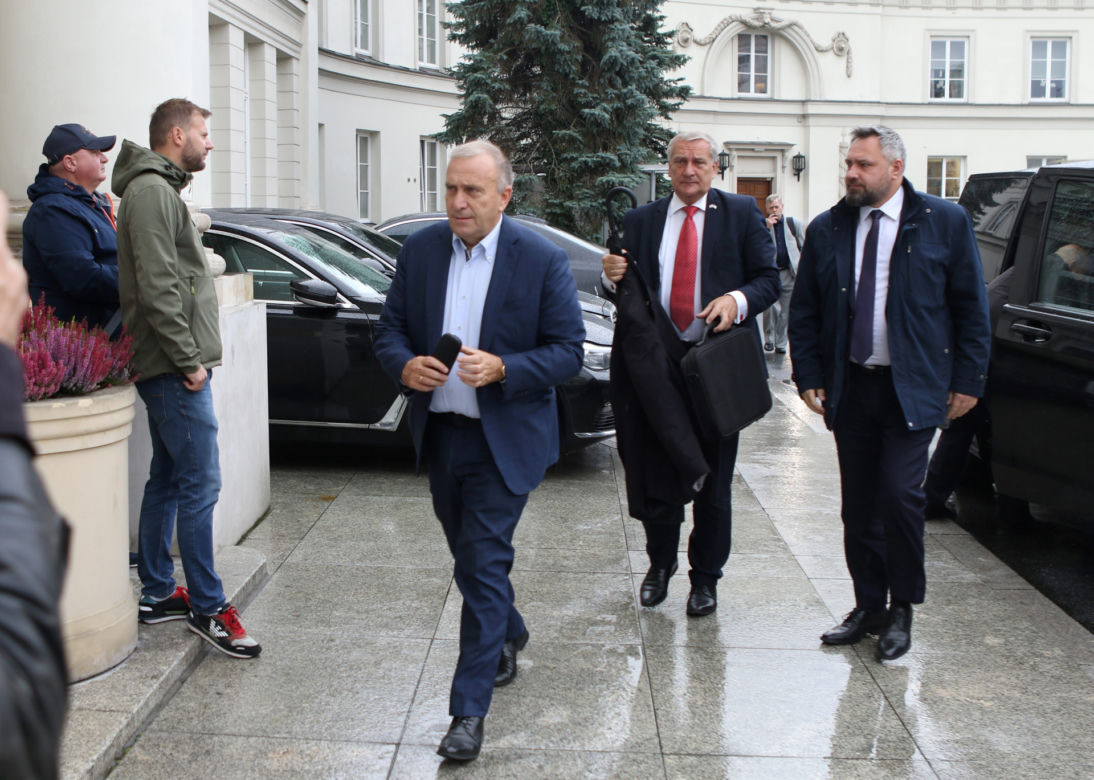  Kwaśniewski i Komorowski zwołali konferencję z liderami opozycji 