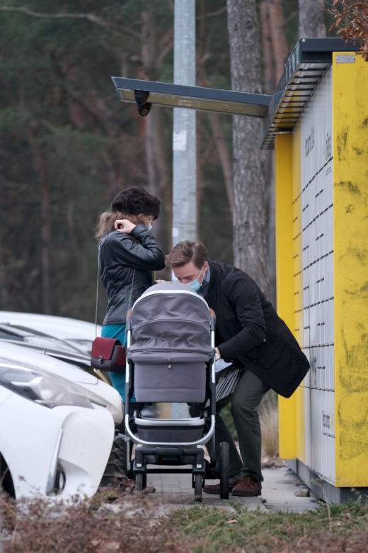 Romantyczny pocałunek Bosaka
