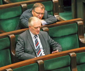 Ziobryści adorują Gowina