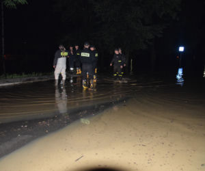 Całonocna walka z żywiołem