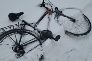 Pijany rowerzysta został ukarany wysokim mandatem. Jechał do sklepu 