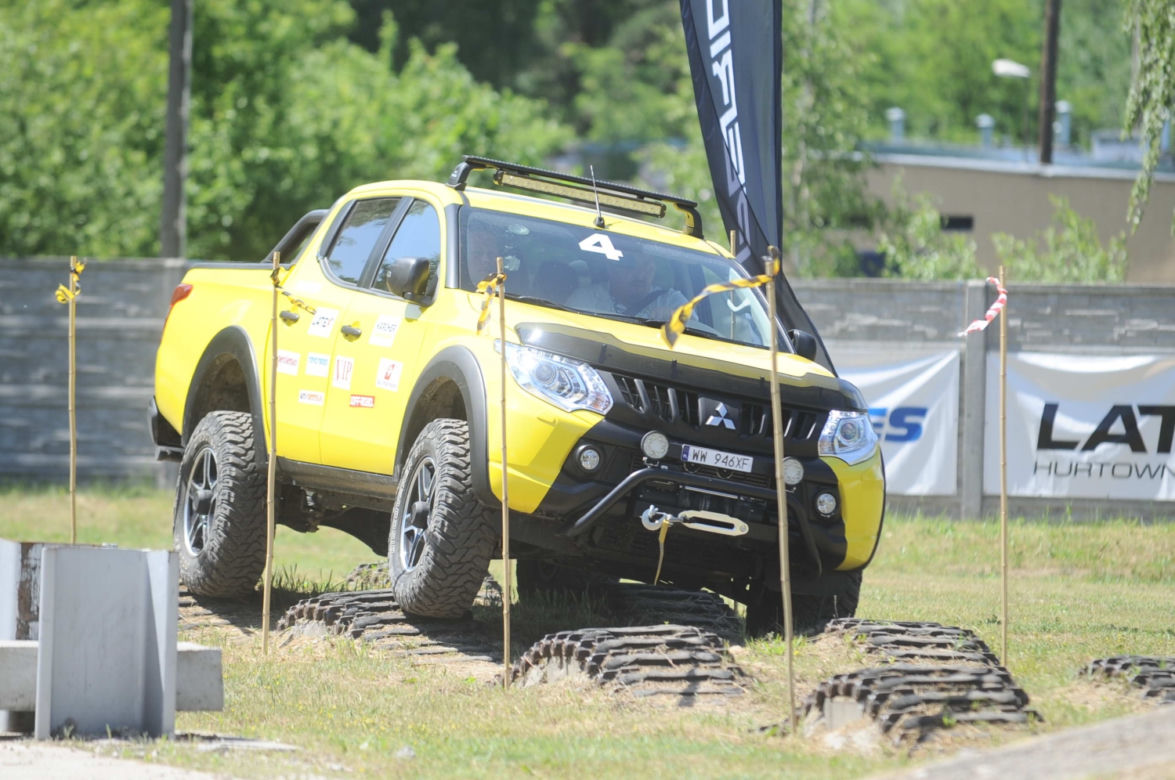 VIP CROSS 2016: polskie gwiazdy w terenówkach Mitsubishi