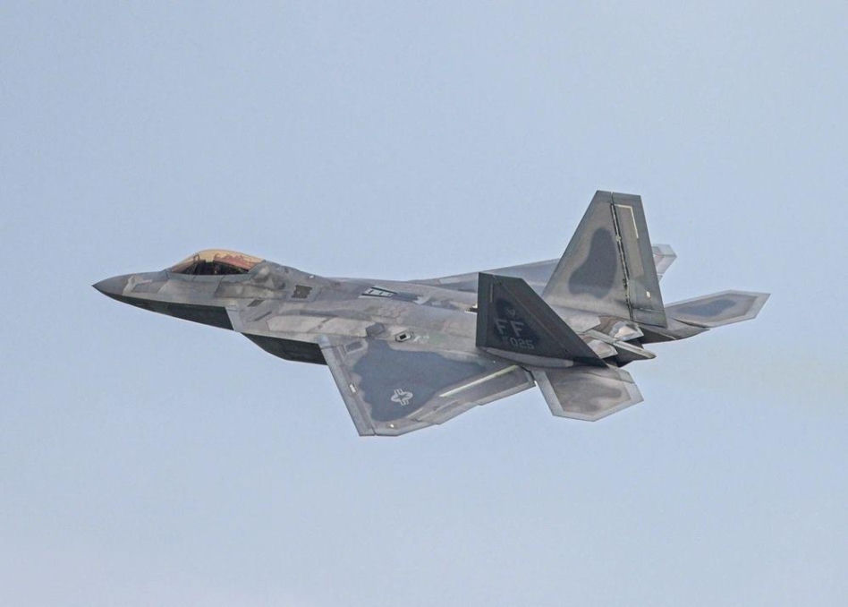 F-22 Raptor