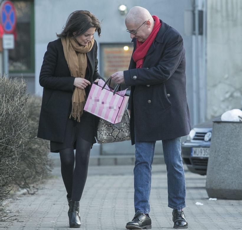 Premier kupił kwiaty a Kamiński bieliznę