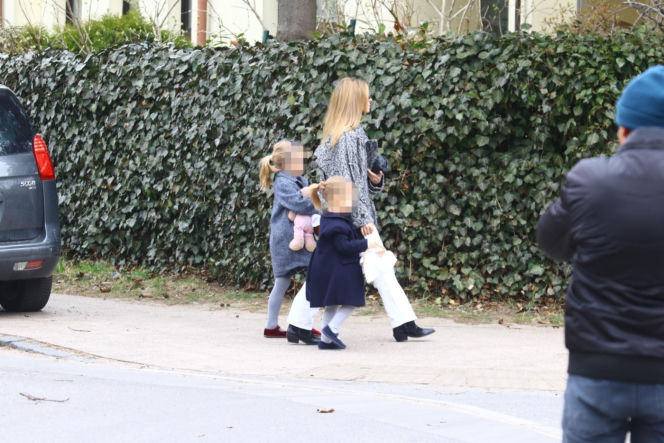 Kasia Tusk z córkami z koszyczkiem przyjechali do Donalda