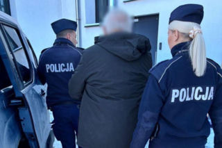 69-latek przyjechał po pieniądze. Zatrzymała go policja